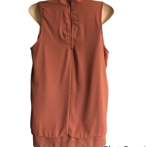 Stella Luce top Size Medium exposed back zip lined double hem sleeveless mauve - Picture 5 of 6